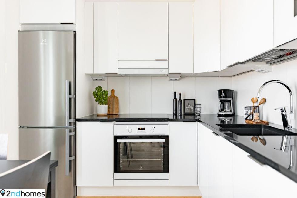 "Kanava" - New 1Br Apartment With Sauna, Balcony & Views, Hosted By 2Ndhomes Tampere Extérieur photo